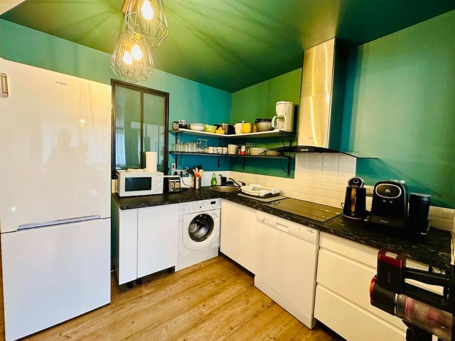 Fonctionnel - 2 Chambres - Bien Situe A 300M De La Plage - Parking Prive De Juin A Sept 카네트 외부 사진
